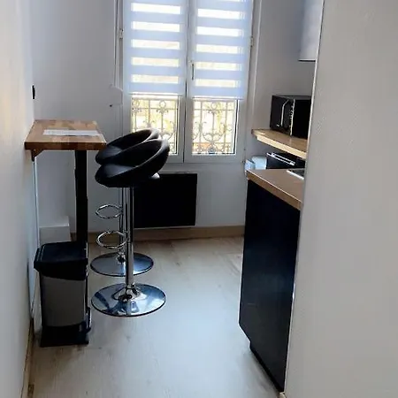 Blue Sky Apartment